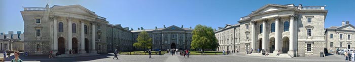 Trinity_College_Dublin,_Parliament_Square